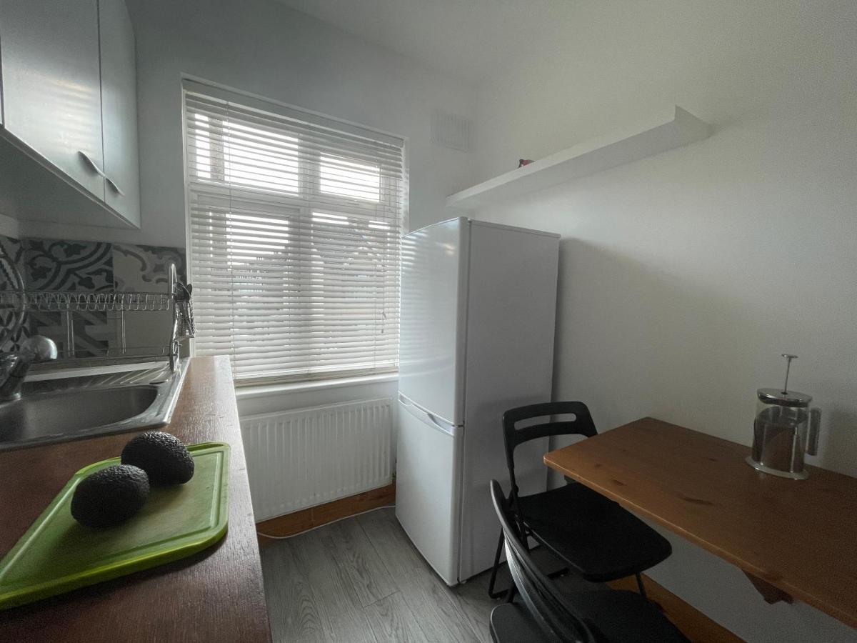 Entire House Floor Perfect For Couples & Freelancers - Available For Single Too Hotell London Eksteriør bilde