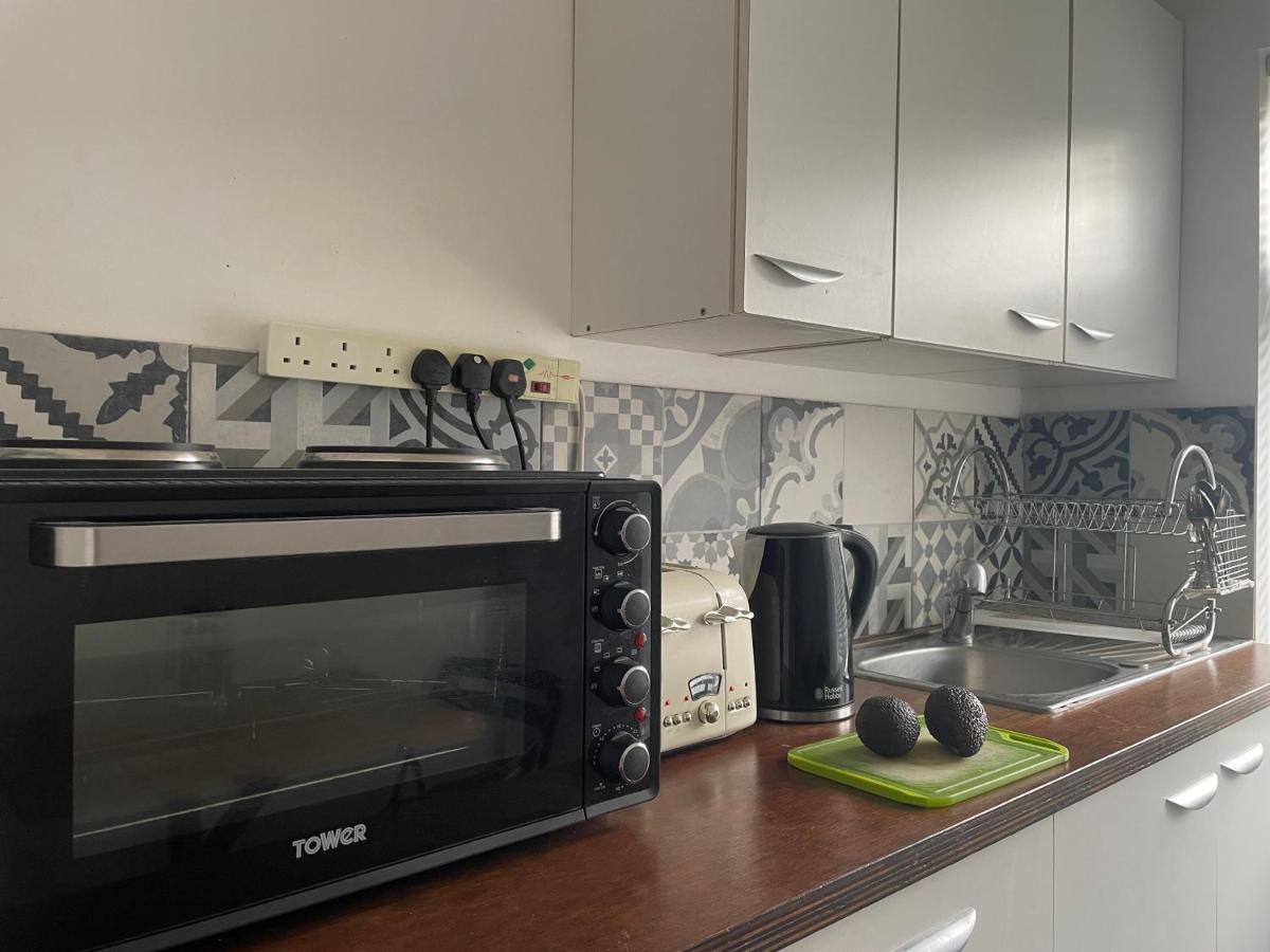 Entire House Floor Perfect For Couples & Freelancers - Available For Single Too Hotell London Eksteriør bilde